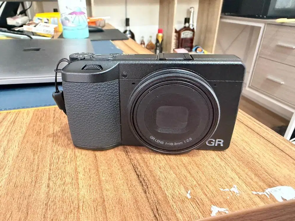 Ricoh GR IV HDF kondisi 99.99% mulus