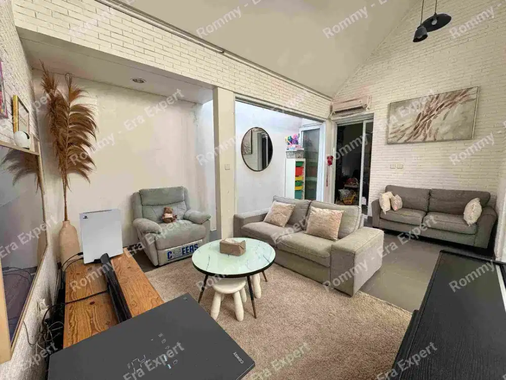 Dijual Rumah 2 Lantai Siap Huni Full Furnish di Jakarta Garden City Cakung Jakarta Timur Termurah