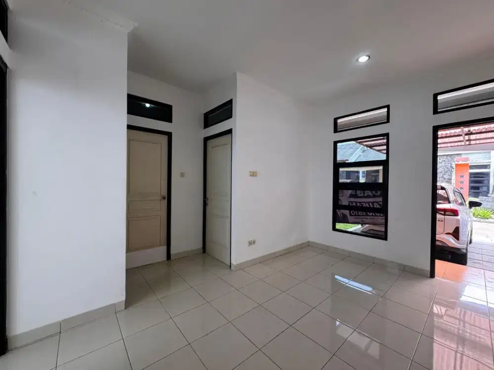 JUAL CEPAT! Rumah Bumi Asri Cihanjuang SHM Siap Huni Taman Depan Belakang