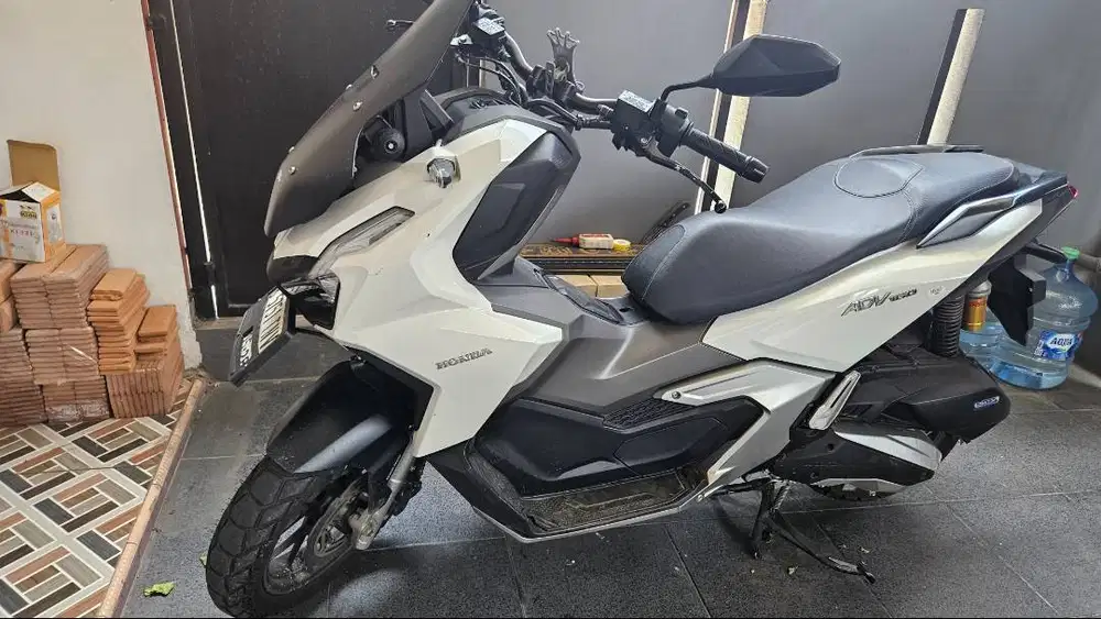 Honda ADV 2023 PUTIH MULUS TERAWAT