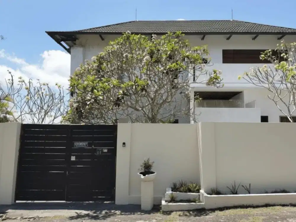 Dijual Vila Eksklusif di Dataran Tinggi Nusa Dua | Pemandangan Laut & GWK Hunian elegan dengan privasi maksimal dan akses jalan ganda