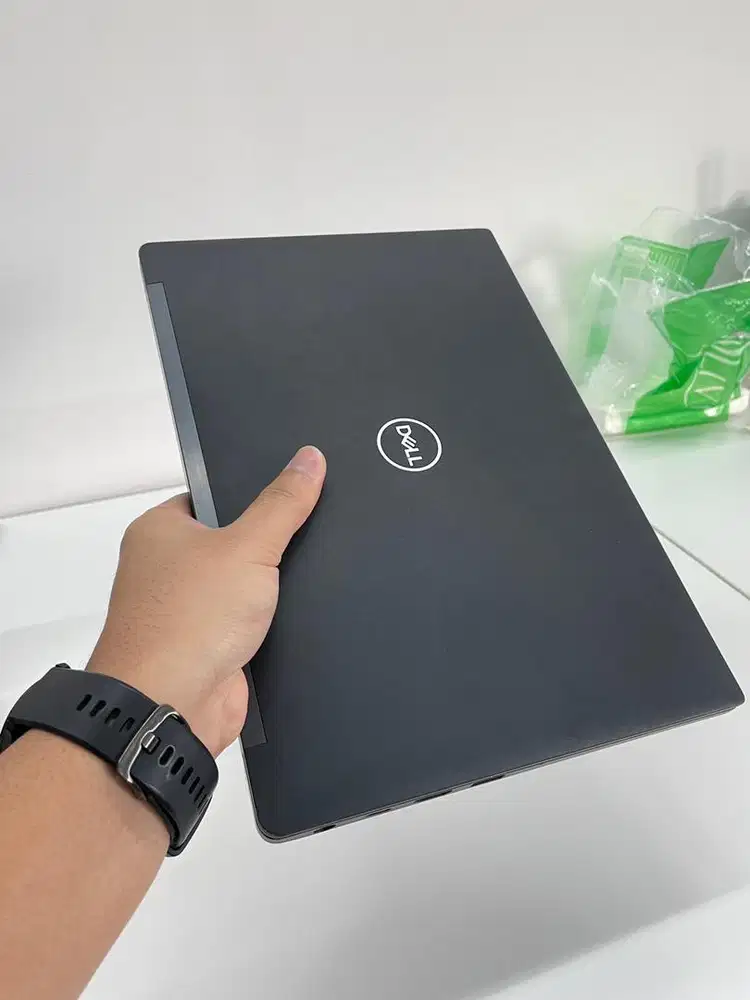 JUAL Laptop DELL Latitude 7390