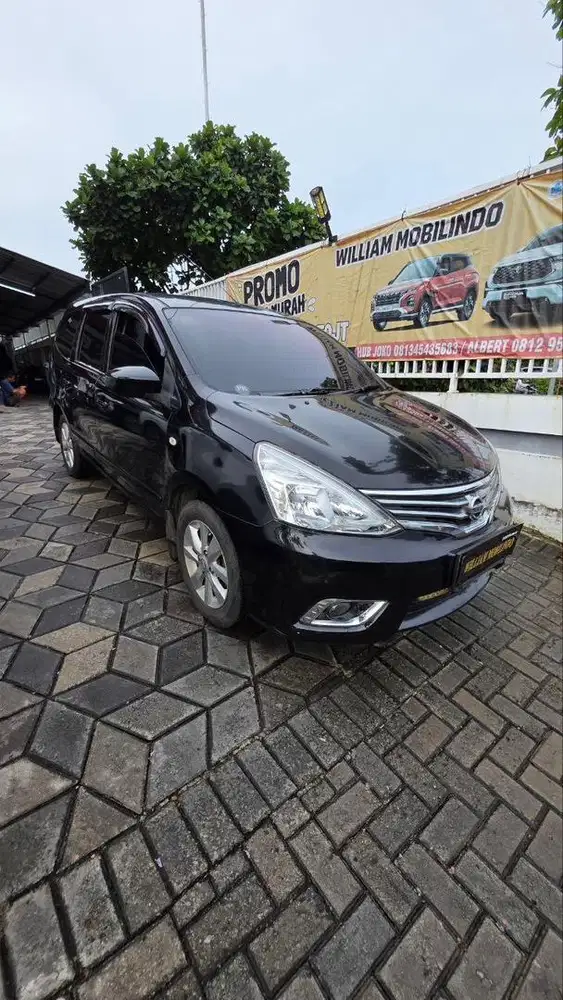Nissan Grand Livina XV Matic Tahun 2016