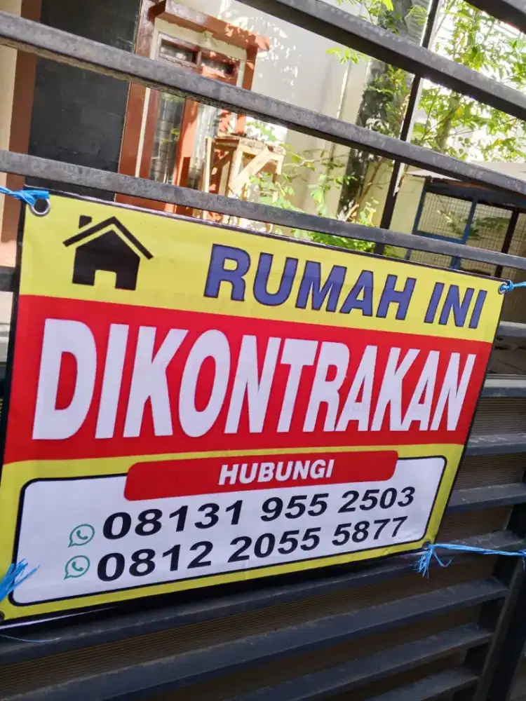 Dikontrakan rumah 2 lantai.