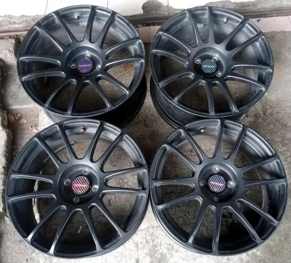 Dijual. 4pc velg lenso venom R17