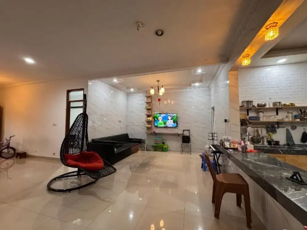 Rumah Terenovasi Taman Kopo Indah 3 Nyaman Siap Huni Area Strategis