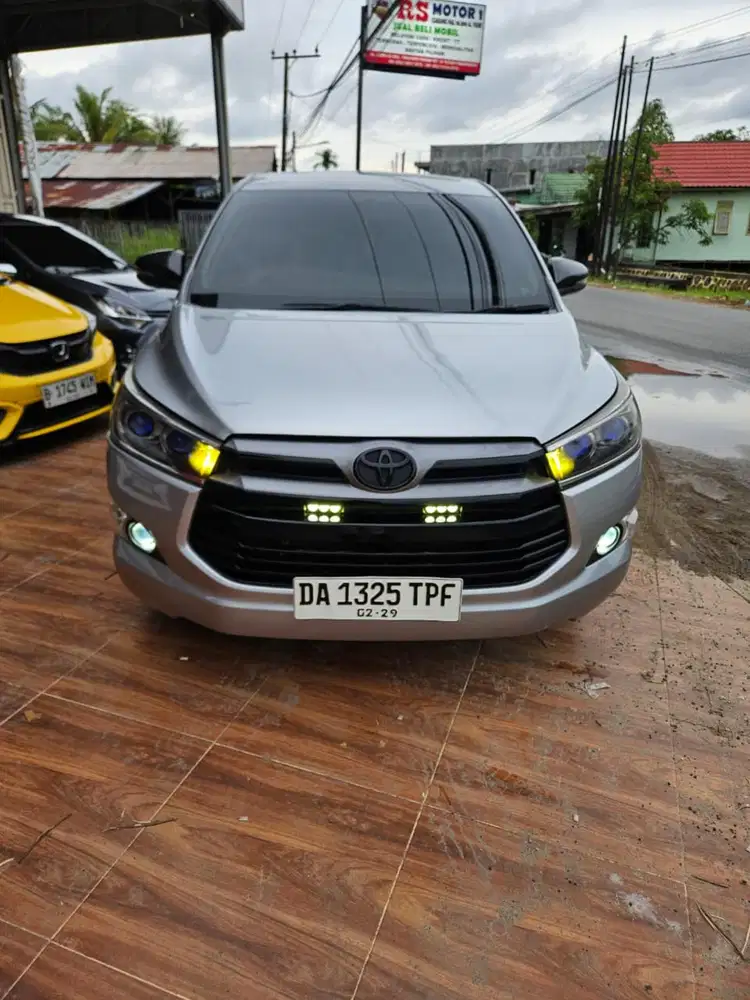 Toyota Kijang Innova V 2.0 2018 AT