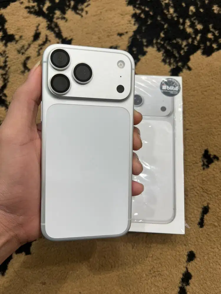 Iphone 17 promax 256gb resmi blibli, mulus fullset original