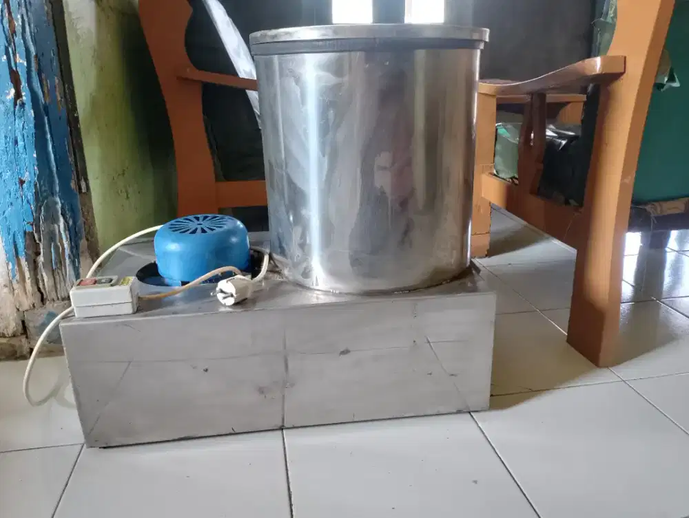 Dijual spinner( peniris minyak )belum pernah dipakai