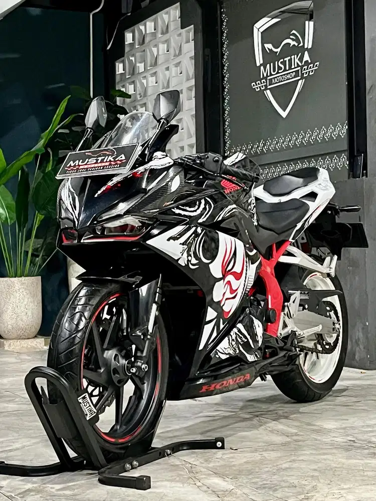 Limited Kabuki!!Honda CBR 250 ABS Kabuki th 2017 - Ayu Mustika