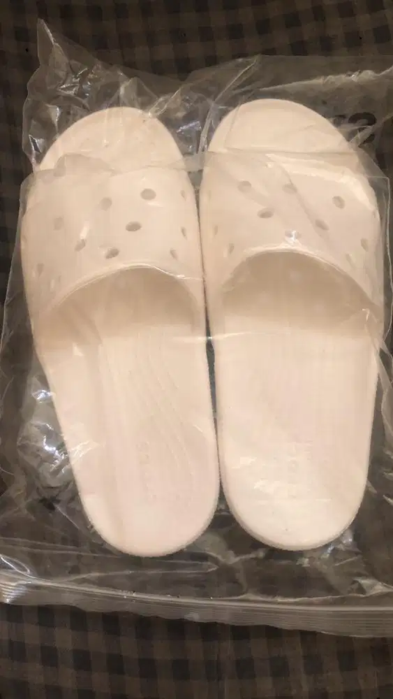 sandal crocs original 100% like new