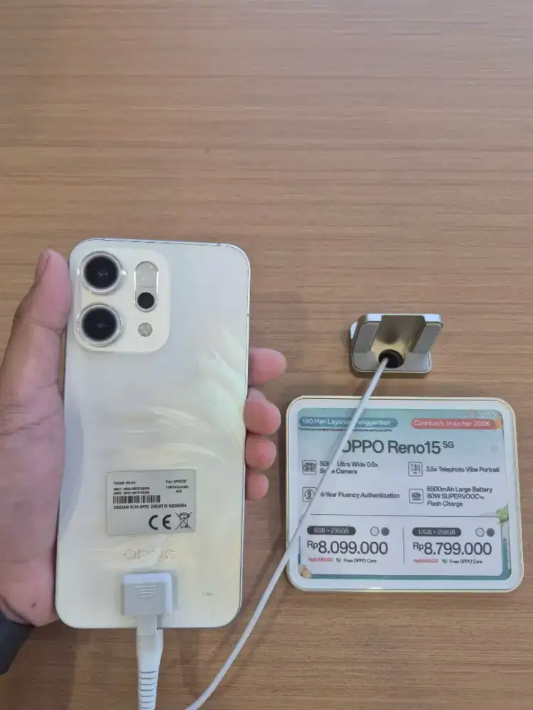 Oppo Reno 15 5G 8/256 12/256