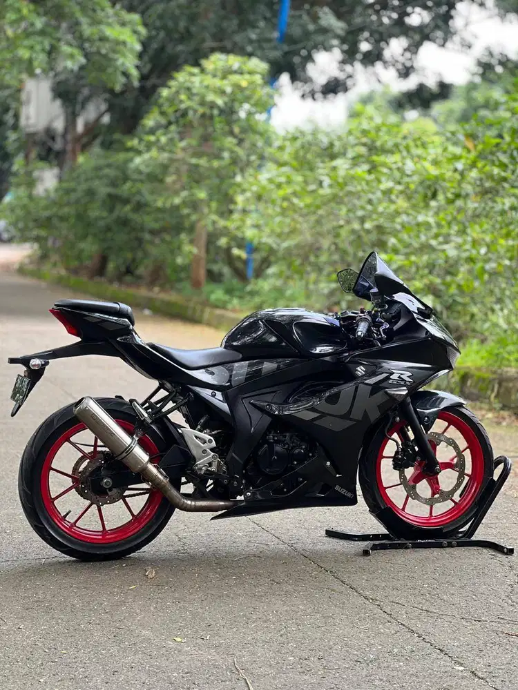 RASA BARU! SUZUKI GSX R150 2022 BLACK KM RENDAH PAJAK ON SIAP RIDING