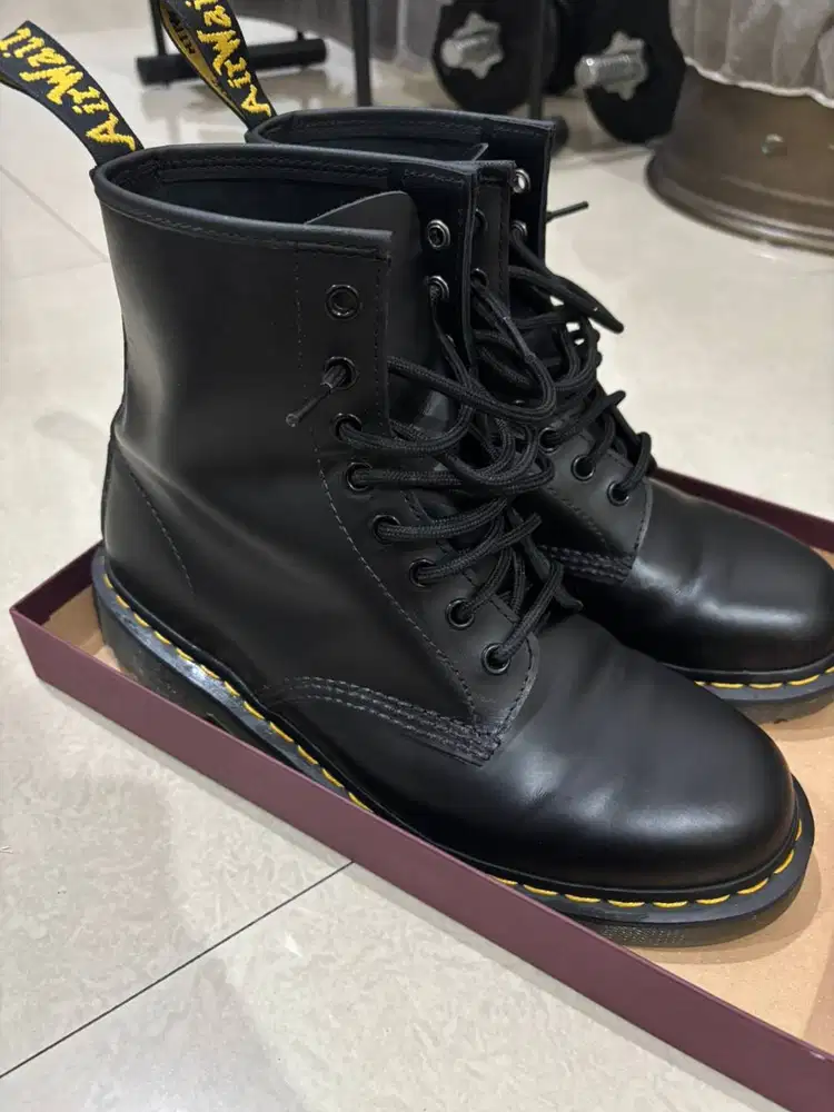 Dr. Martens Smooth Black 1460 size 42