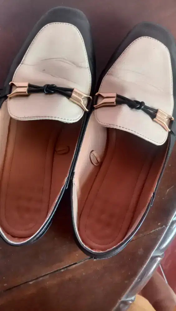 Sepatu flat sepatu santai sepatu keren sepatu flat wanita