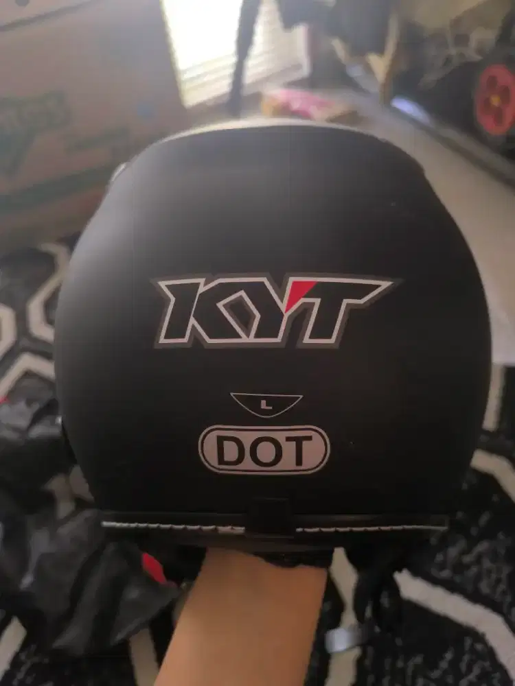 Helm KYT original warna hitam ukuran L