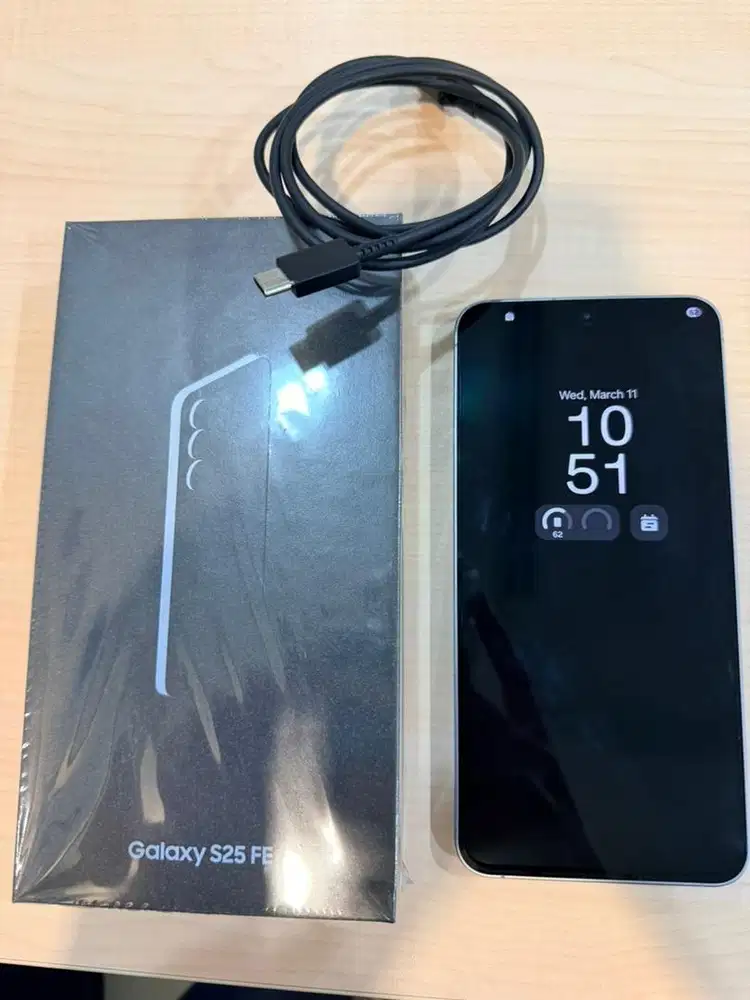 Samsung S25FE Jetblack 8/256 Garansi SEIN On Jan 2027