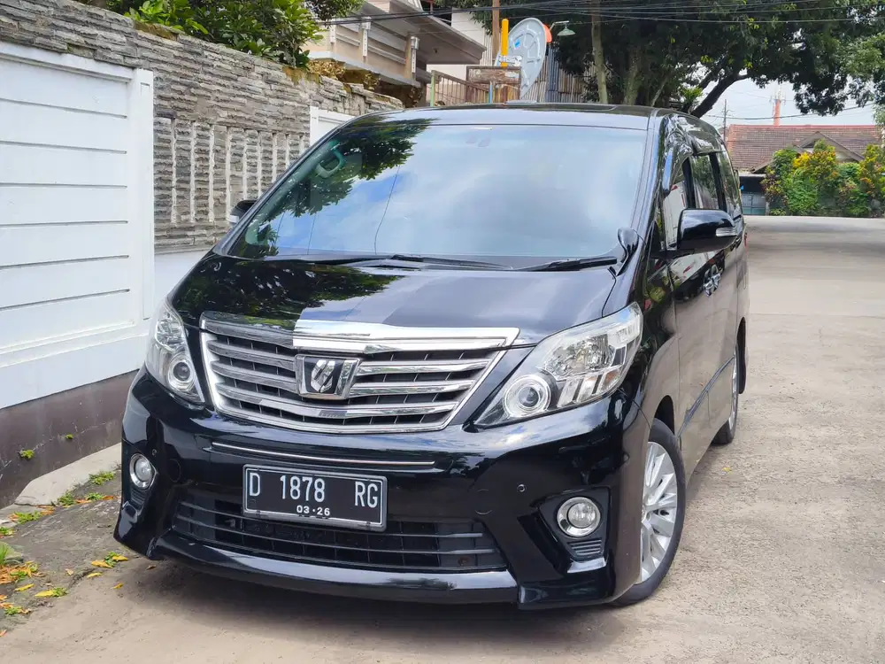 toyota alphard sc audioless at matic 2013 hitam mulus bandung