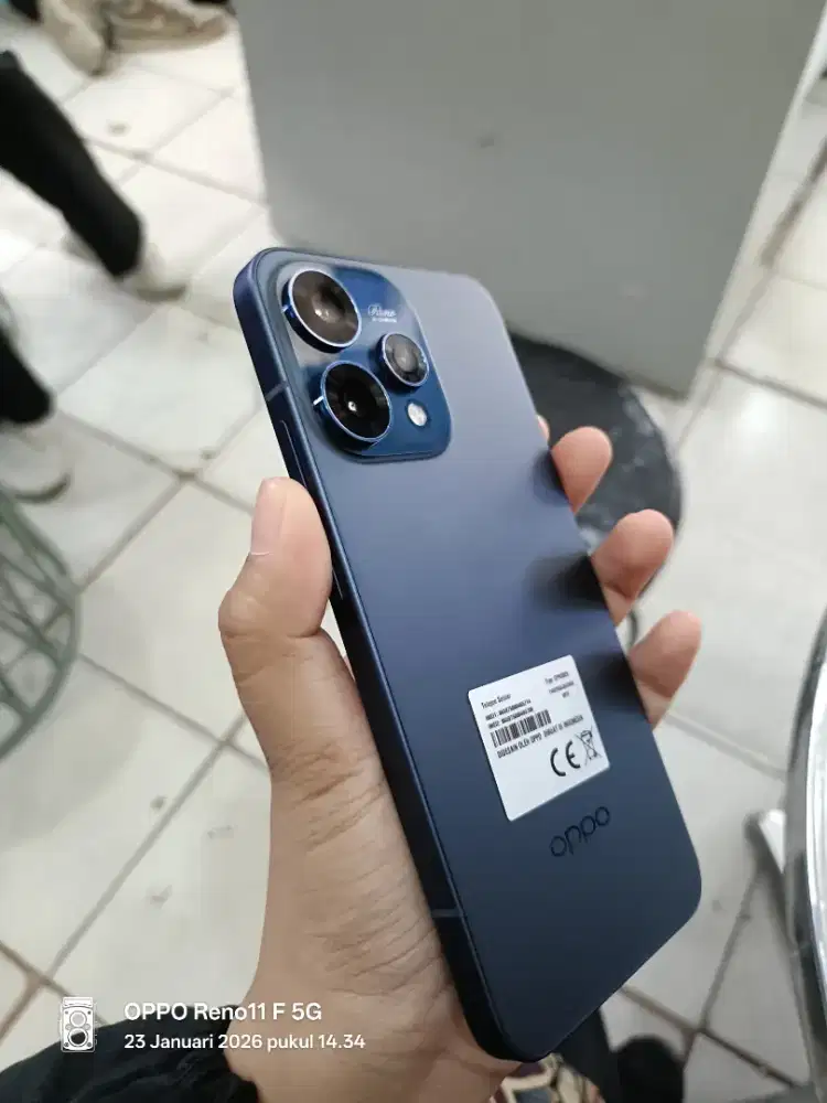 Oppo reno 15F 5g terbaru garansi 2 tahun , kredit ckup ktp