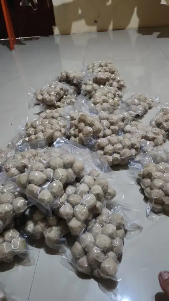 karyawan bagian packing