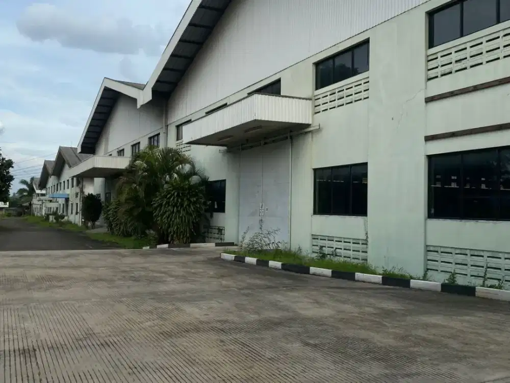 Ex Pabrik Siap Pakai di Kawasan Balaraja – Dilengkapi Mess Karyawan, Office, Kantin, Akses Kontainer 40 Feet, Hanya 4 km ke Toll Balaraja Barat