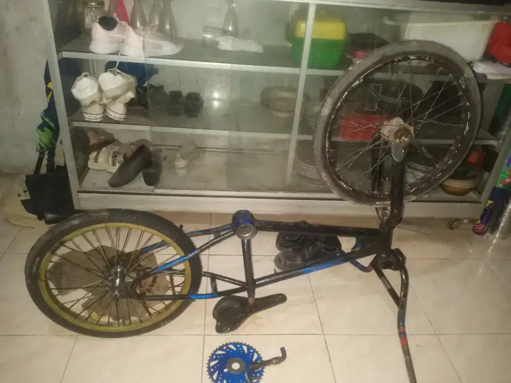 Frame/batangan sepeda bmx oyama