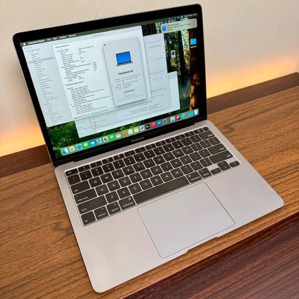 MacBook Air 13 inch 2020 i5 SSD 512GB original mulus
