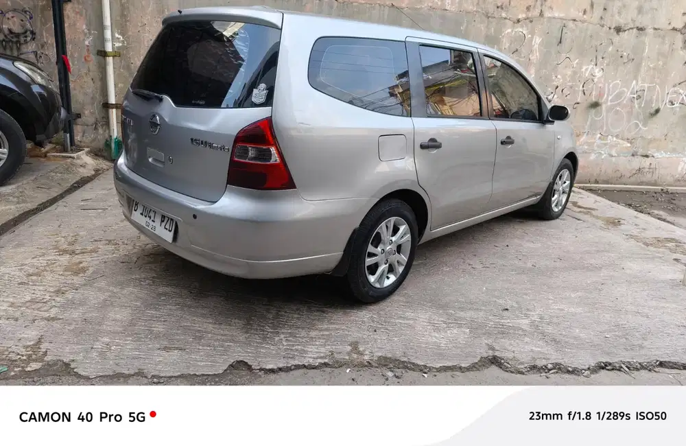 Nissan Grand livina 2013 Bensin