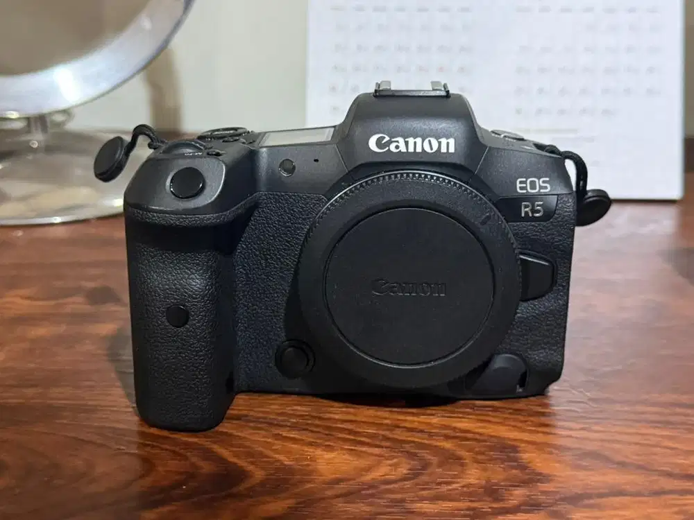 Canon EOS R5, Like new. body only