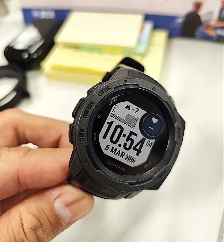 Garmin Instinct 1 GPS black fungsi 100% second mulus