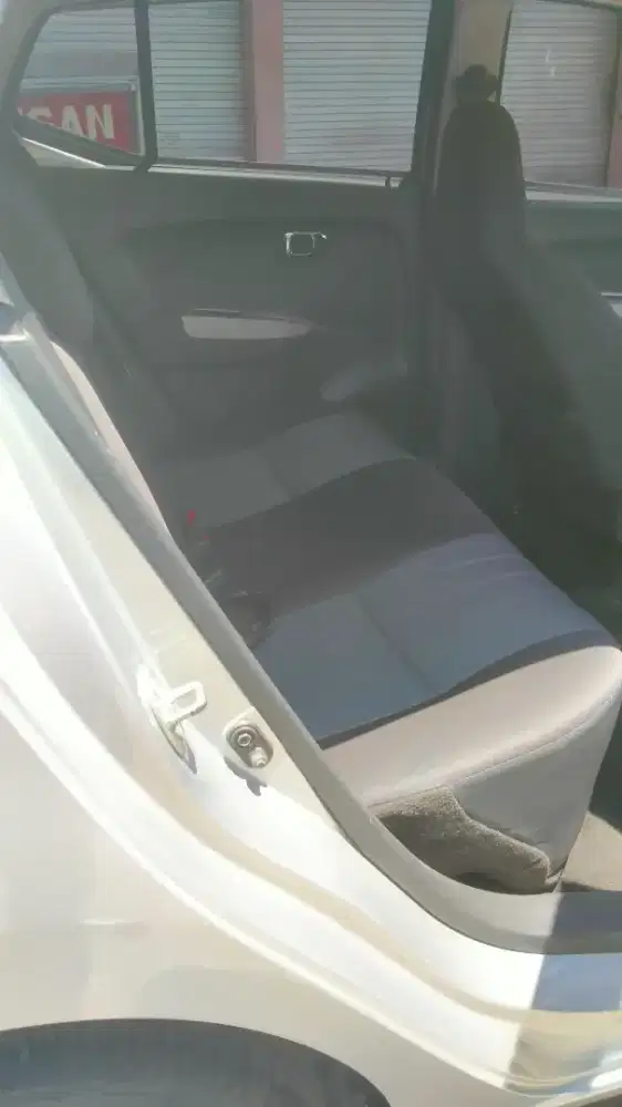 Daihatsu Ayla X km rendah