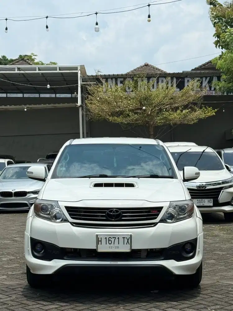 FULL SPEK 100jt++ !Toyota Fortuner VNT TRD Diesel AT Last Edition 2015