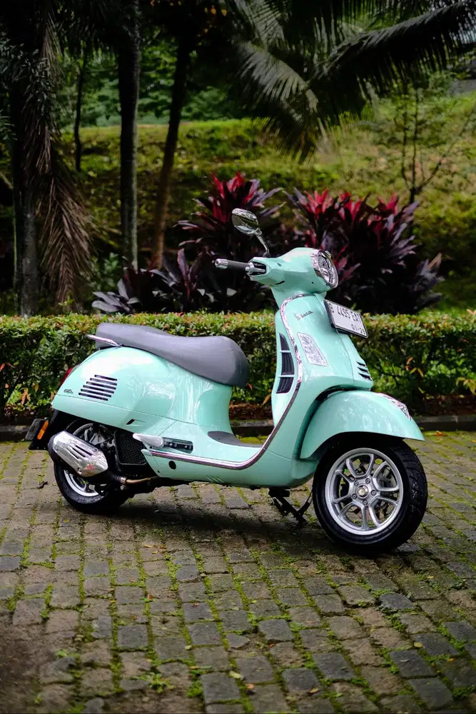 JUAL VESPA MATIC BEKAS/SECOND GTS 2023 MURAH BERGARANSI