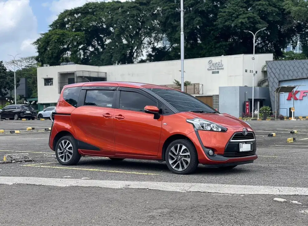 Siap Pakai! Sienta V AT Matic 2017