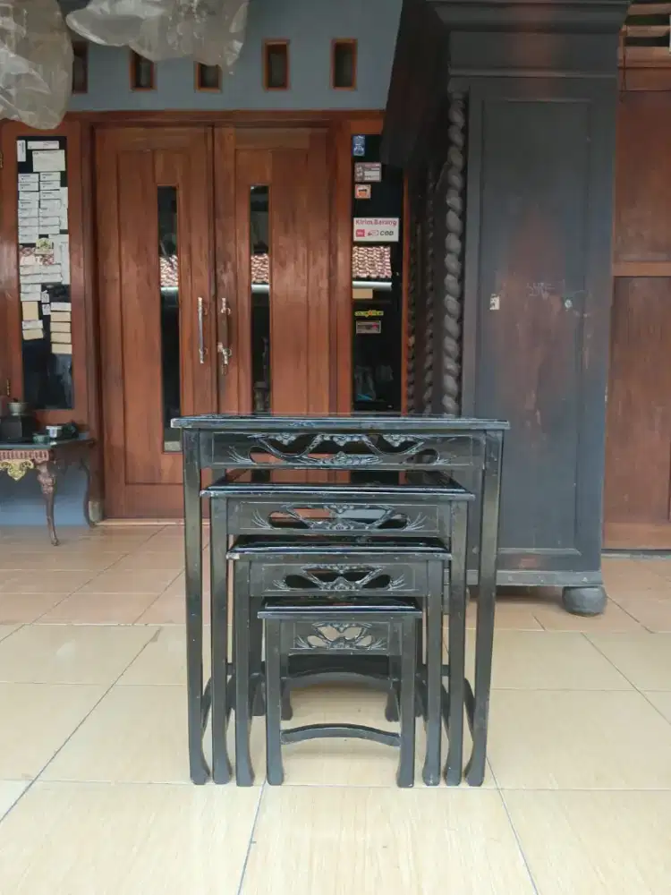 Set meja susun peranakan antik Tionghoa detail ukiran tanganlukis