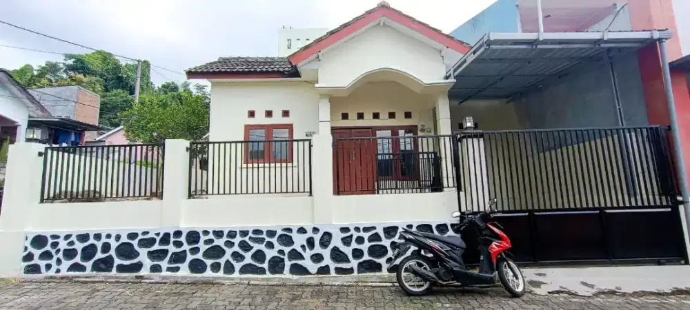 RUMAH HOOK SIAP HUNI PUDAK PAYUNG BANYUMANIK