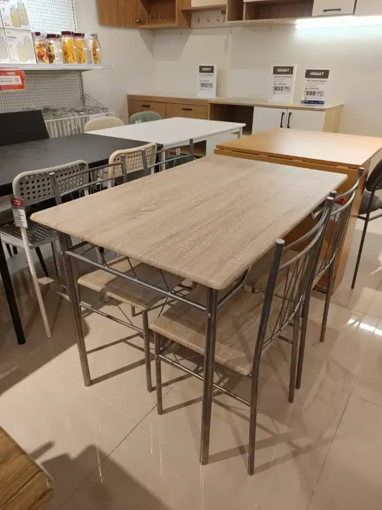 meja makan minimalis