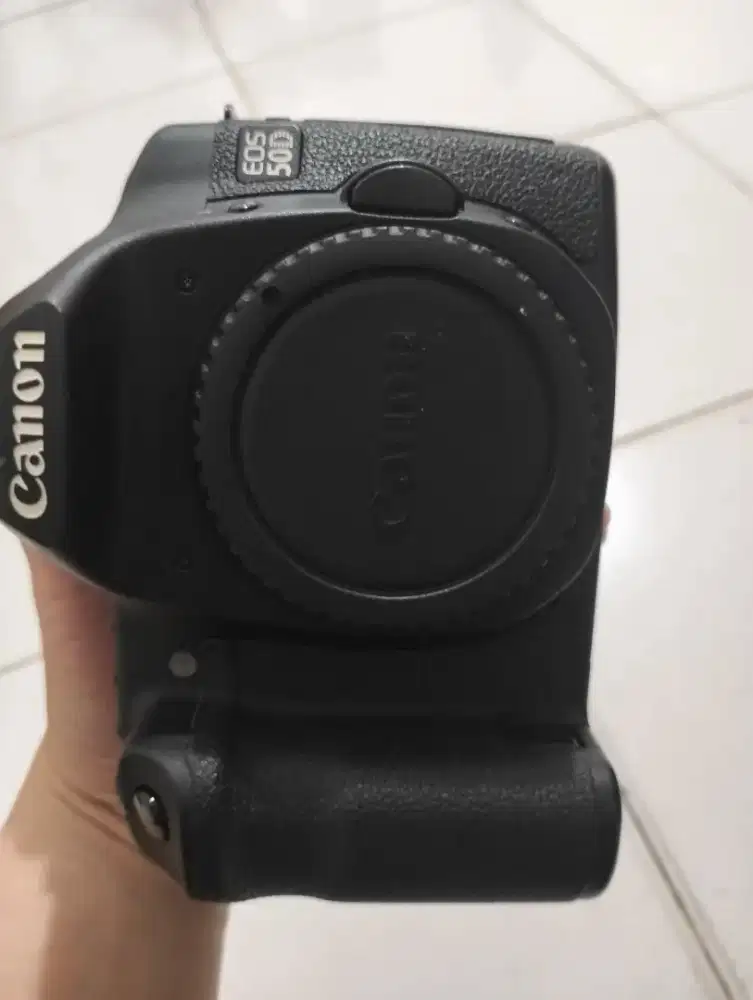 CANON 50D SEMIPRO LIKENEW