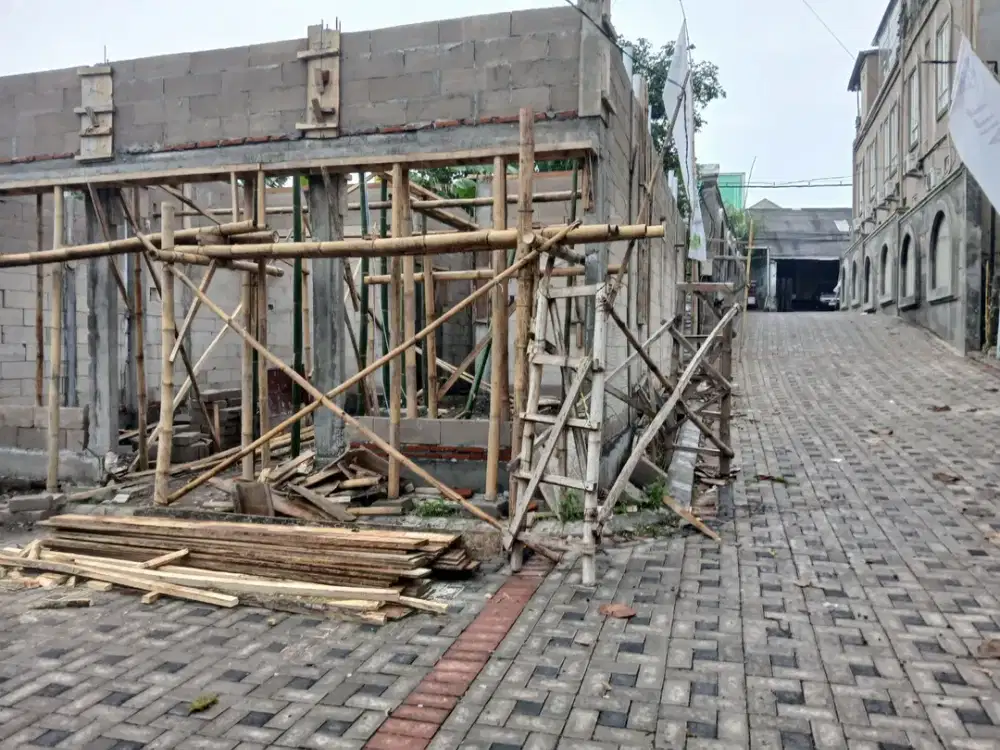 Dekat kampus Universitas Muhammadiyah Malang