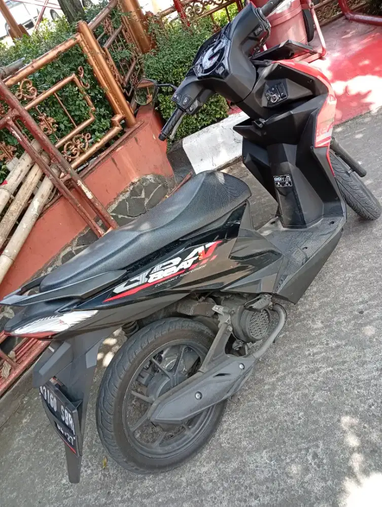 Jual honda beat hitam tgn 2022 bln 4