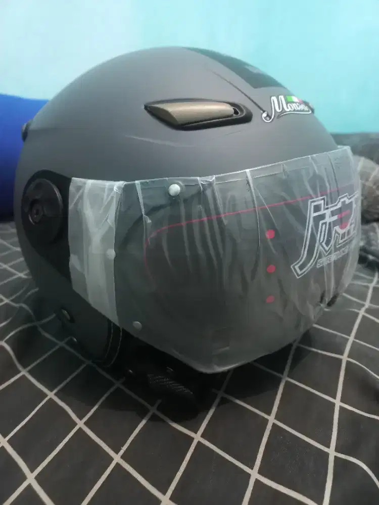 Helm Momo Grey Doff Size L