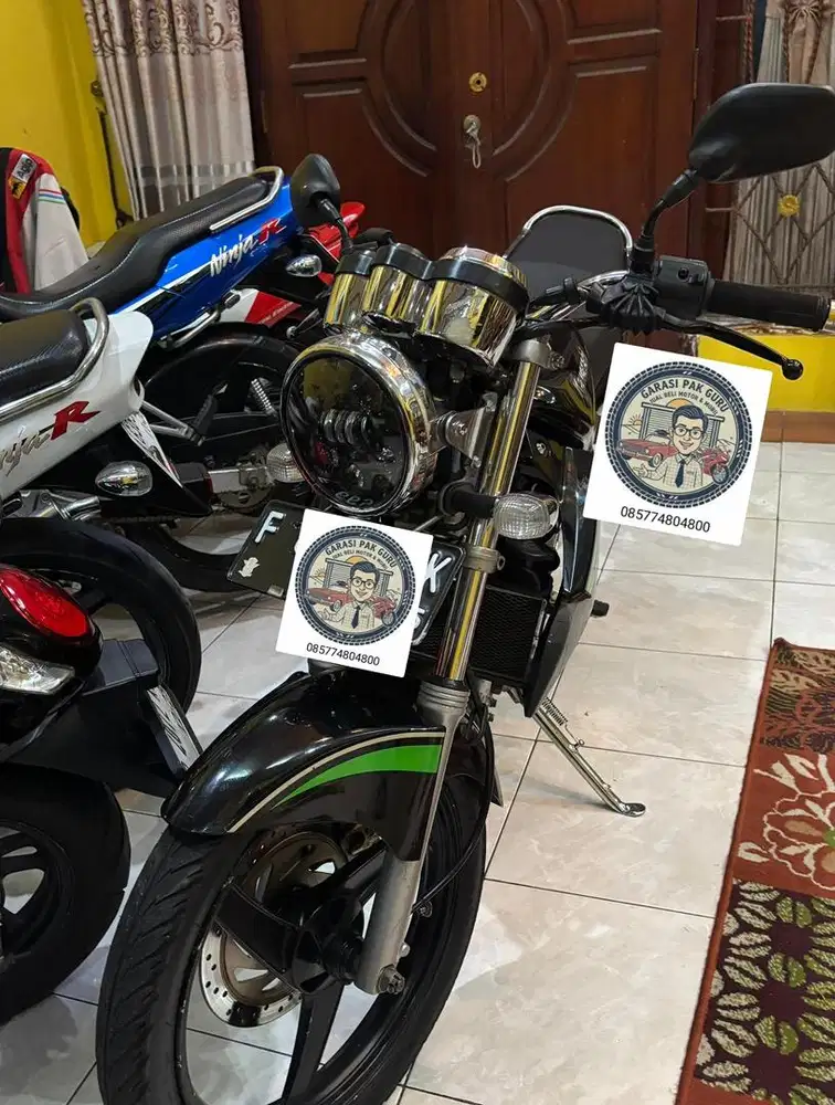 Ninja R LE Putih dan RR Anniversary