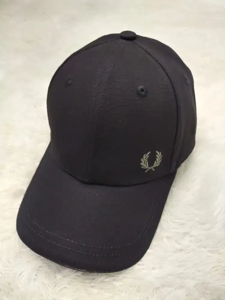Luxury FRED PERRY caps collection sangat cakep dan elegan banget