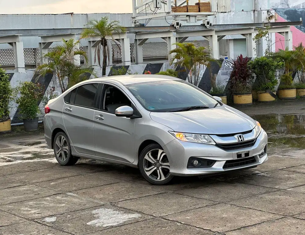 PALING OKE !! Dp 10jt CITY E CVT AT MATIC 2015 KM 85rb SIAPA CEPAT !!