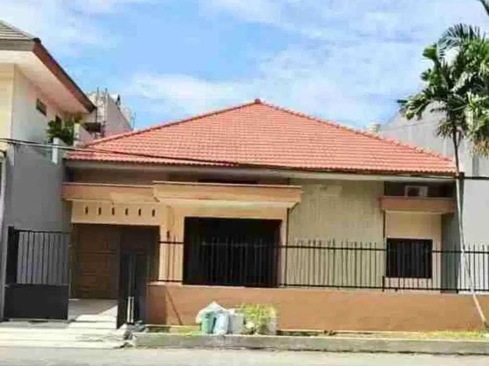 Rumah Baru 1Lantai, kawasan fav Surabaya Timur, Row Jalan mobil