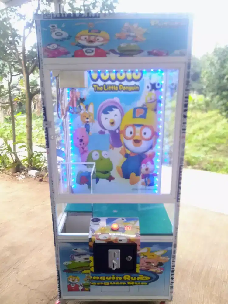 Mesin capit boneka second mulus