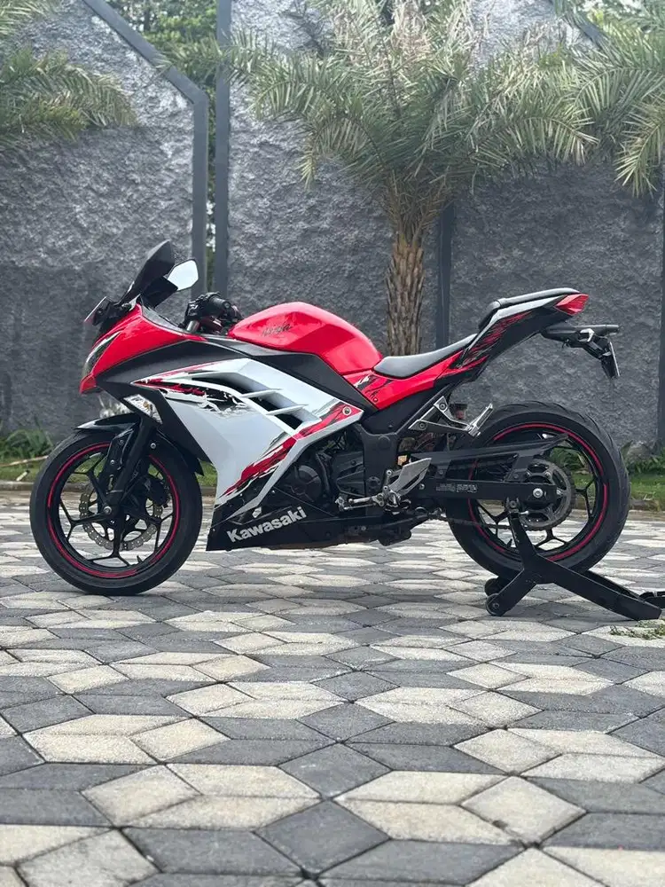 Ninja 250 FI ABS SE 2013 Odo 25rb Koko Motor