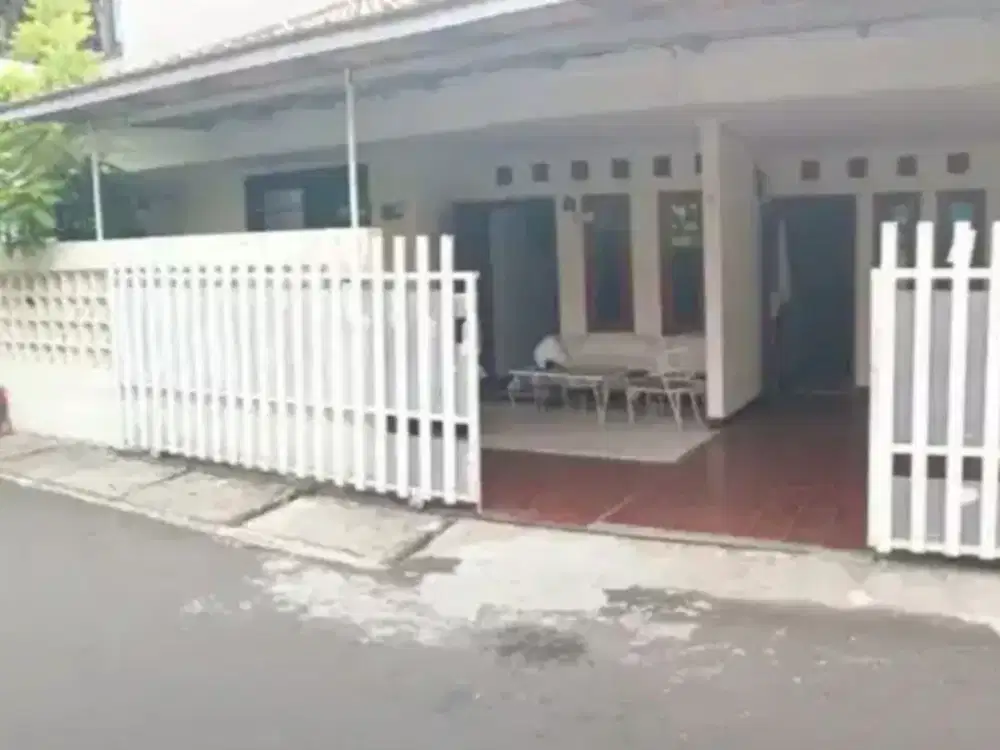 RUMAH RAWAMANGUN LOKASI SANGAN AMAN DAN NYAMAN