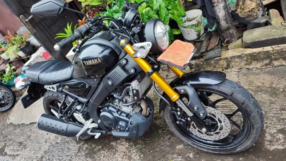 Yamaha XSR 155 Black Elegance 2025 2 bulan pake surat pajak ON mulus