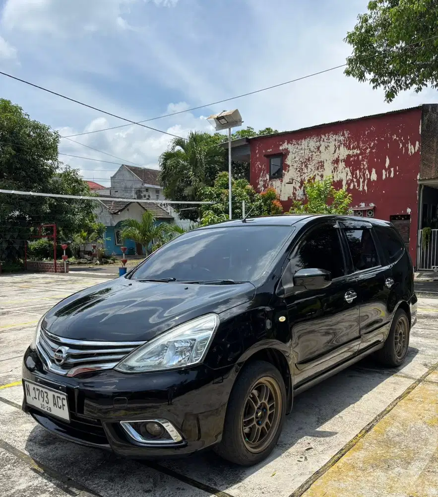 Nissan Grand livina xv manual 2013 Bensin